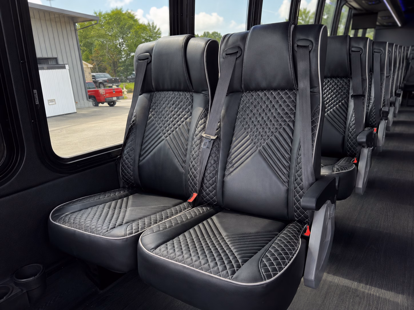 charter buses to toyota arena in ontario for reign and clippers games